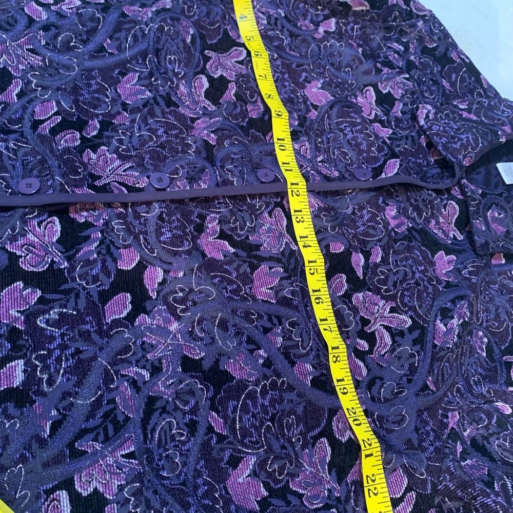 XL Coldwater Creek Blazer,Purple and Black Floral. SilverThreading,Slenderizing! - Picture 6 of 15